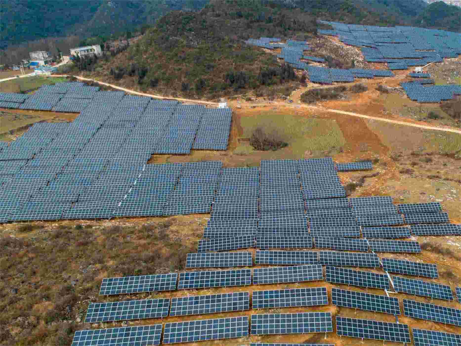 16-MW-Solarnetzanbindungsprojekt in den Bergen (Guizhou, China)